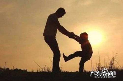 如何教育孩子偷玩手机,初中生偷买手机家长怎么处理？