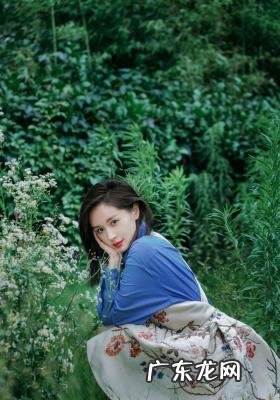 牛仔短裙怎么搭配衣服 牛仔短裙怎么搭配