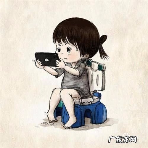 上厕所玩手机有什么坏处,长时间蹲厕所玩手机的危害?