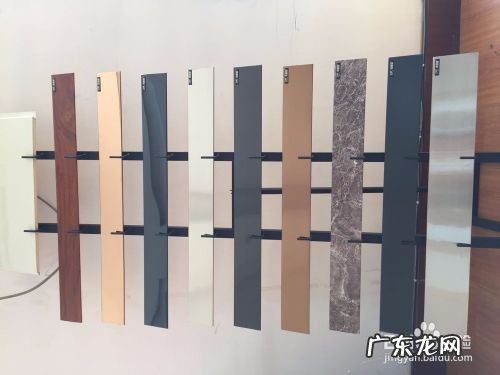 什么是新型不锈钢踢脚线,新型踢脚线地暖?