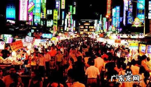 夏季摆地摊,卖什么最赚钱,年底摆地摊卖什么最赚钱?