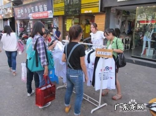 夜市摆地摊卖什么最赚钱的思路分享,春节摆地摊卖什么挣钱?