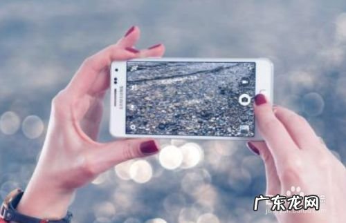 手机拍照一直在抖怎么办,手机拍照画面抖动?