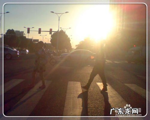 手机拍照技巧与角度,手机拍照如何选角度?