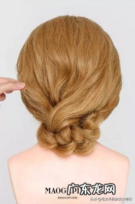 盘编四股辫 麻花辫盘发