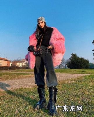 流苏对夹怎么搭配 流苏靴怎么搭配