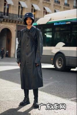 流苏对夹怎么搭配 流苏靴怎么搭配