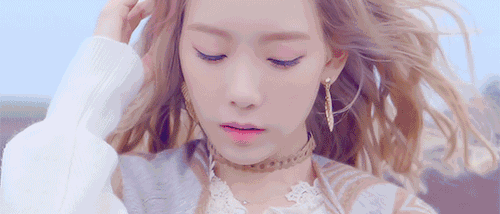 圆脸烫什么卷发好看短发 圆脸适合烫什么发型