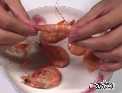 最快的剥虾皮方法