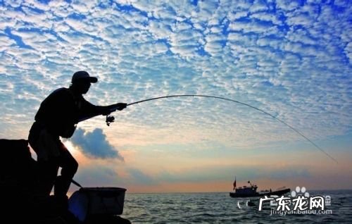 在豪华游艇上有什么好玩