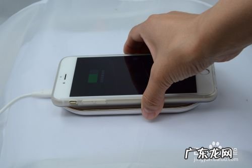 怎样给手机无线充电,无线充电太慢了怎么调?