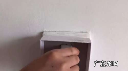 怎样用手机盒制作手机充电支架,充电手机支架怎么用?