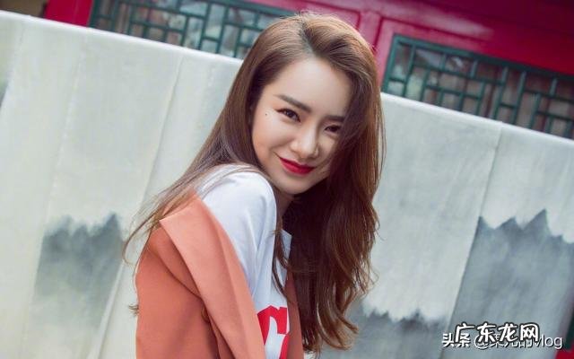 戚薇资料戴墨镜明星照片 头像 戚薇资料