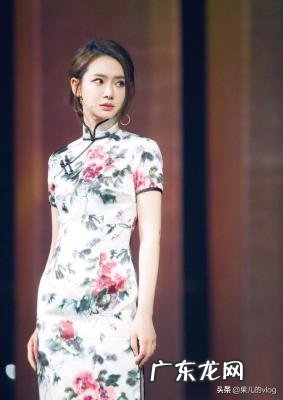 戚薇资料戴墨镜明星照片 头像 戚薇资料