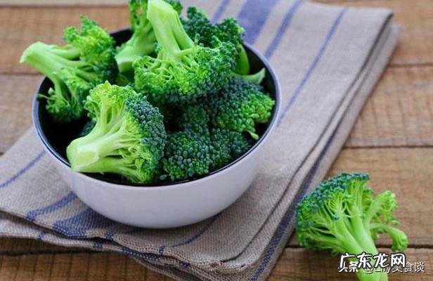 吃什么治黑眼圈 吃什么能治黑眼圈