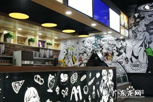 开动漫奶茶店能赚钱吗,奶茶店一年能赚多少？