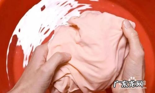 去除墨水最快的方法,衣服上干透的墨水怎么洗掉?