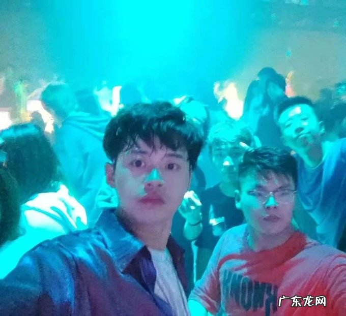 年轻人蹦迪实录:瞒着男朋友出去蹦迪,结果被当场抓包