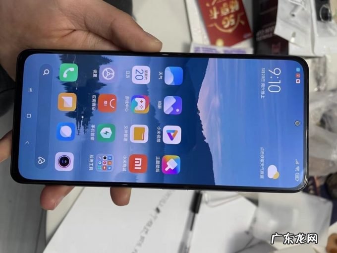 爆款骁龙870手机仅两千出头,配备12+256GB大容量,还有A+屏幕