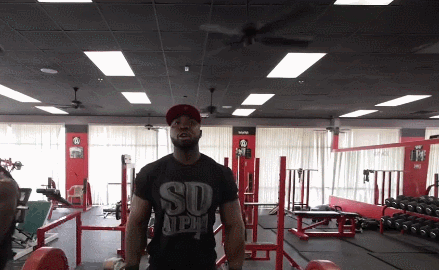 倒三角的身材是训练肩部吗?