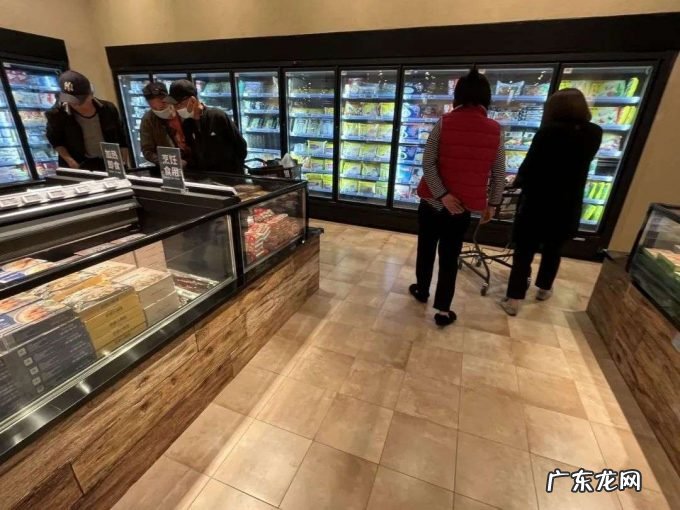 性冷淡的muji居然做了个菜场 | 城事