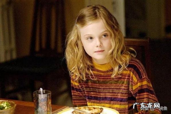 珍妮弗·康奈利 珍妮弗·康奈利