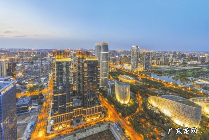 一手防疫一手稳产 成都高新区的“韧劲”