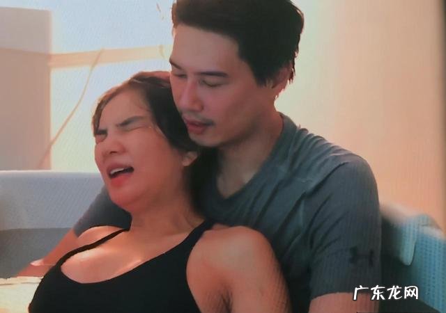 ella为什么水下分娩-ella水上分娩