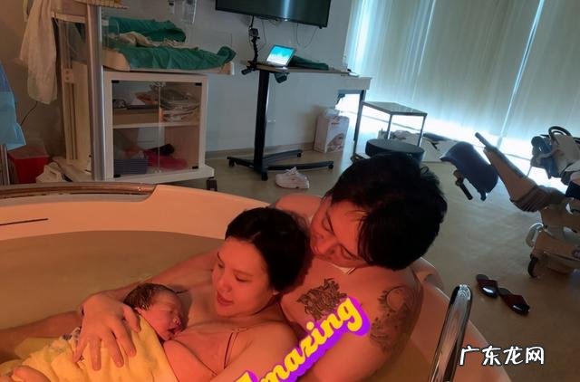 ella为什么水下分娩-ella水上分娩