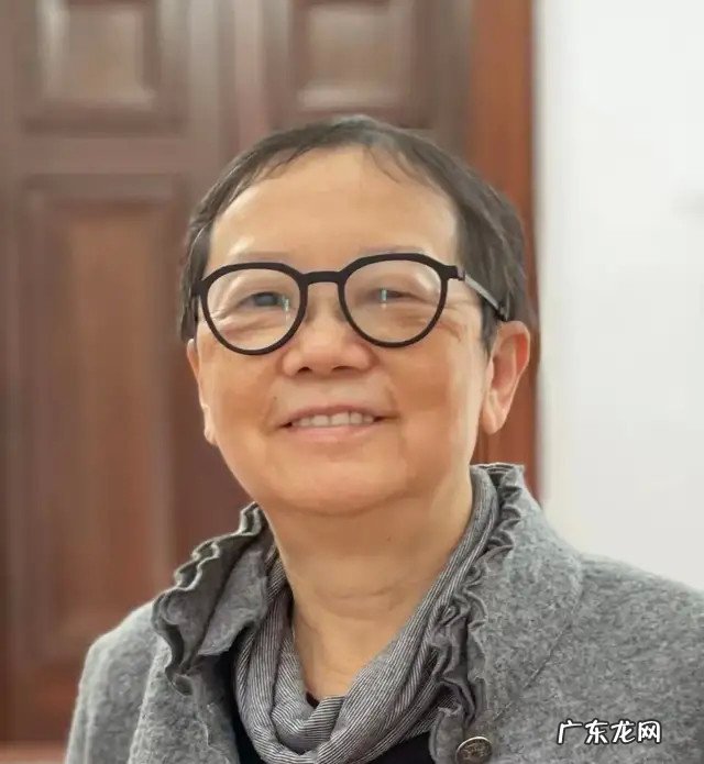 袁国勇:全民接种疫苗是对抗疫情最有效的方法