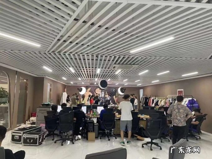 ?带货主播，左右为难