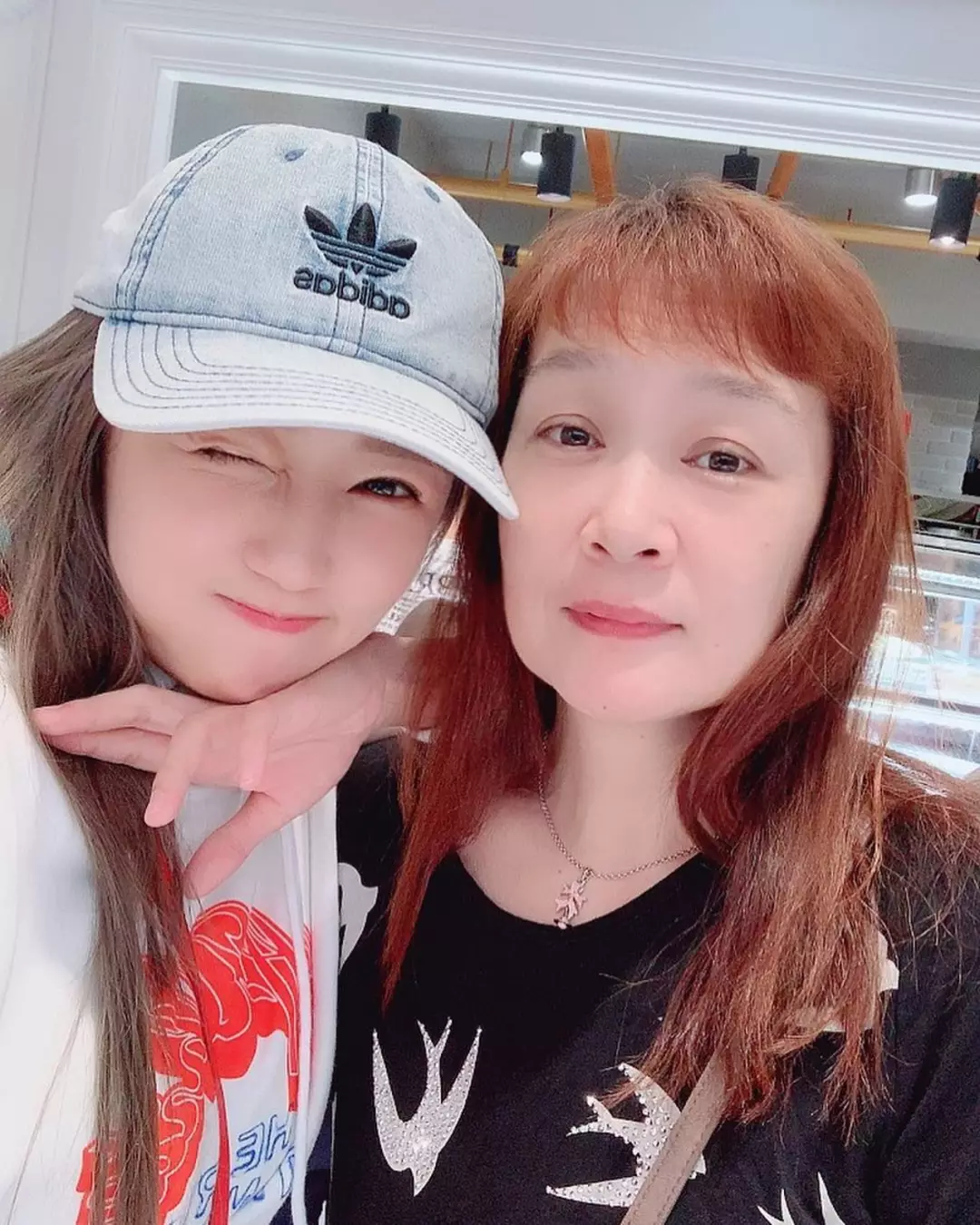 黑涩会丫头奶茶 黑涩会丫头