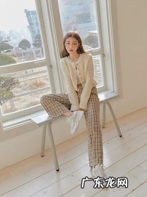 风衣搭配什么裤子和鞋子 格子裤子配什么鞋