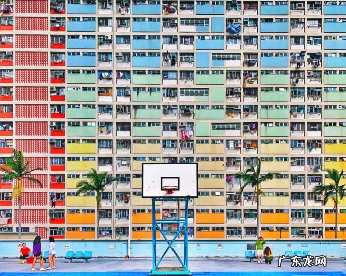 火了 7 年，苹果最经典 iPhone 广告怎么做到的？