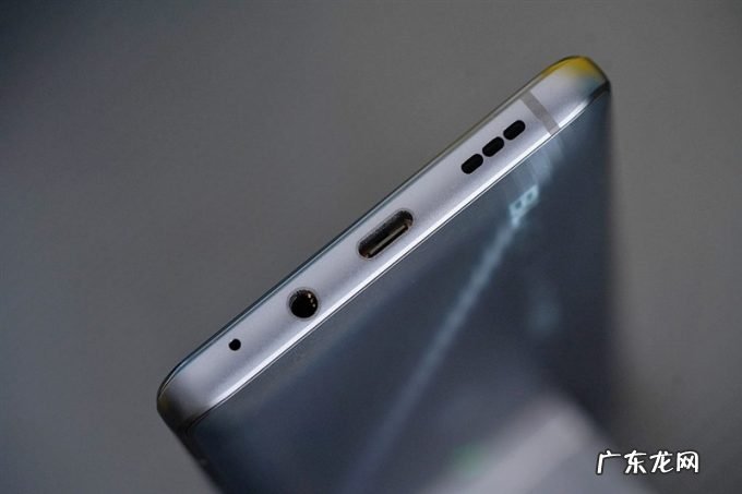 跑分双双破百万!黑鲨4S Pro评测:武装到牙齿的游戏机皇