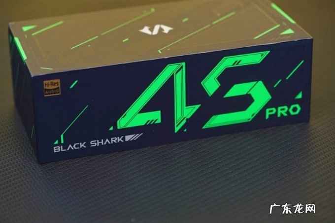 跑分双双破百万！黑鲨4S Pro评测：武装到牙齿的游戏机皇