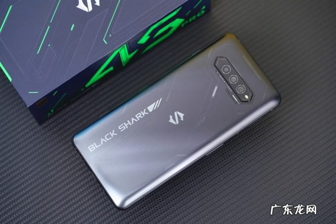 跑分双双破百万!黑鲨4S Pro评测:武装到牙齿的游戏机皇