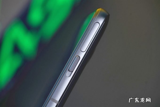 跑分双双破百万!黑鲨4S Pro评测:武装到牙齿的游戏机皇