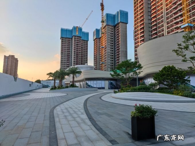 深圳大量豪宅入市，有项目捂盘时间超10年 ｜ 楼市