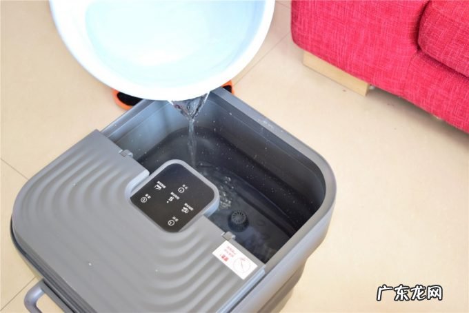 在家就能做足浴和脚底按摩,HITH智能折叠足浴器D3评测