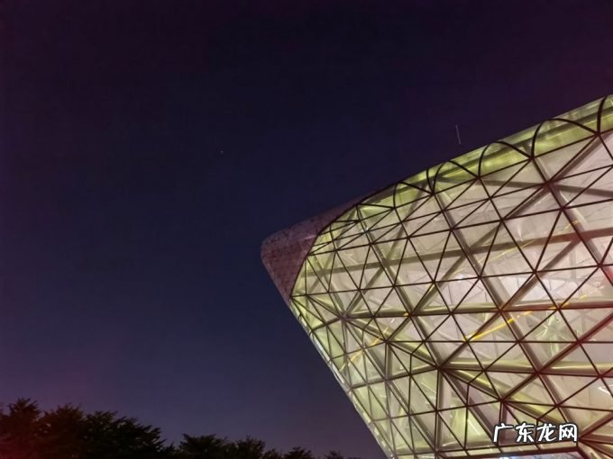 华为Mate X2典藏版:软硬结合,接近完全体的折叠屏