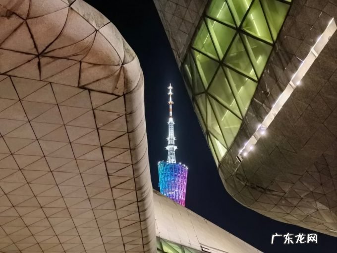 华为Mate X2典藏版:软硬结合,接近完全体的折叠屏