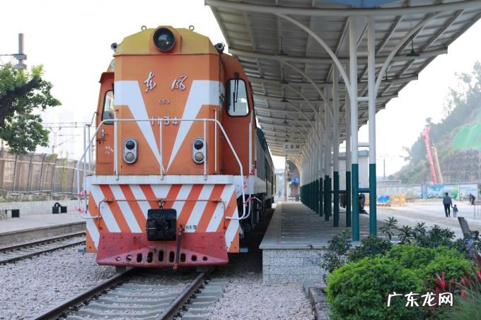 成都双流首趟&quot;海铁联运&quot;班列发车