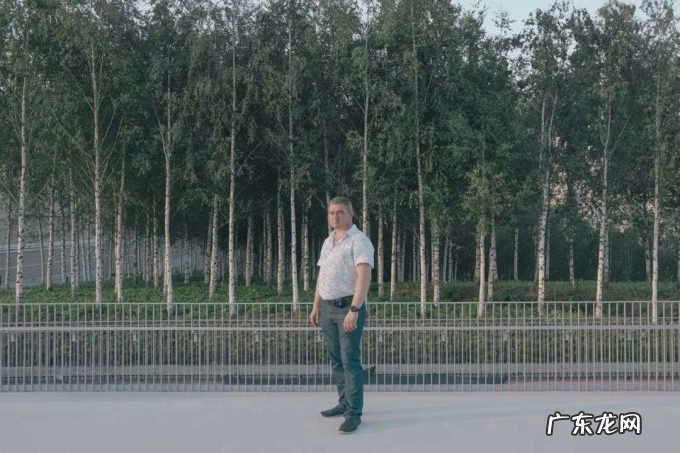 孤独十级,无人倾诉:莫斯科年轻人选择为自己租个朋友