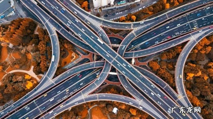 交通产业百年变局:从运力时代到算力时代