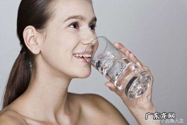 早上diyi杯水怎么喝减肥又养生?
