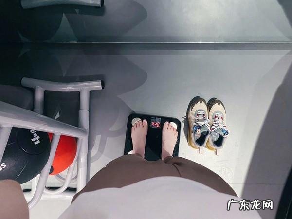 明星励志|邓紫棋靠“三无”饮食减肥 体重44kg令人羡慕