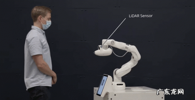 无痛、无针头也可打针!全球首款疫苗注射机器人Cobi问世