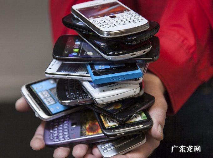 车企内卷,“新能源车原住民”争夺赛开始加速