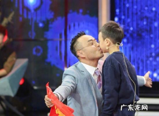 何炅的老婆的照片 何炅老婆孩子照片